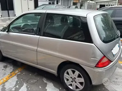 Usata Lancia Ypsilon 60 CV (44 kW) 2003 Utilitaria