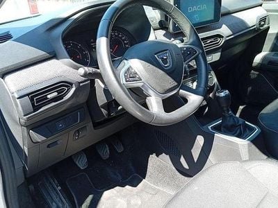 Usata Dacia Jogger 100 CV (73 kW) 2022 Grigio Monovolume