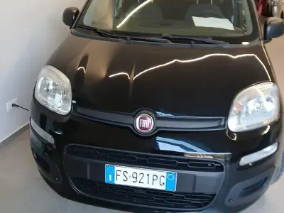 Usata Fiat Panda Lounge 69 CV (50 kW) 2018 Nero Utilitaria