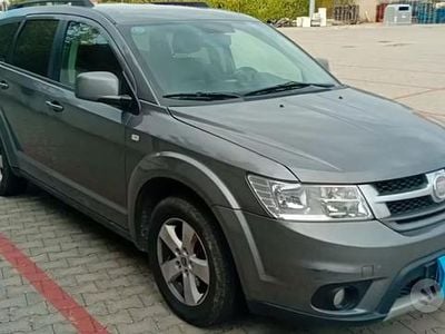Usata Fiat Freemont 140 CV (102 kW) 2011 Grigio SUV