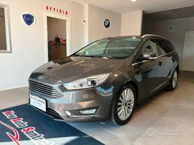 Usata Ford Focus ST-Line 120 CV (88 kW) 2016 Grigio scuro Station wagon