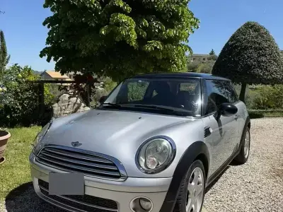 Usata Mini Cooper D 109 CV (80 kW) 2008 Utilitaria