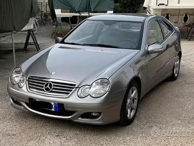 Begagnad Mercedes C180 143 HK (105 kW) 2008 Grå Sportkupé