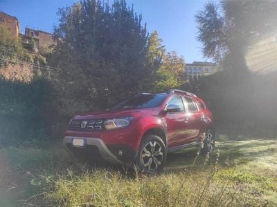 Usata Dacia Duster Prestige 101 CV (74 kW) 2022 Rosso SUV