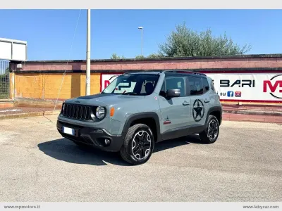 Usata Jeep Renegade Trailhawk 170 CV (125 kW) 2016 Grigio SUV