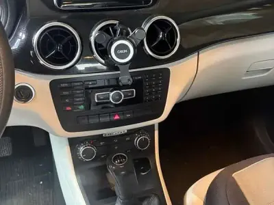 Usata Mercedes B180 Executive 109 CV (80 kW) 2013 Nero Utilitaria