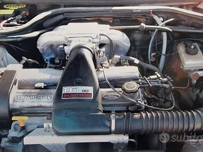 Begagnad Ford Escort Cabriolet 1995 Vit Cab