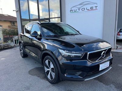 usata Volvo XC40 T2 Momentum Pro