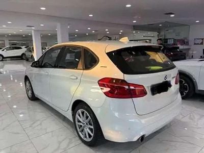 Usata BMW 225 Active Tourer iPerformance 136 CV (100 kW) 2019 Bianco Monovolume