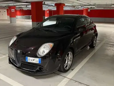 Usata Alfa Romeo GT Junior 79 CV (58 kW) 2009 Nero Berlina