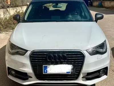 Usata Audi A1 Sportback 90 CV (66 kW) 2012 Bianco Utilitaria