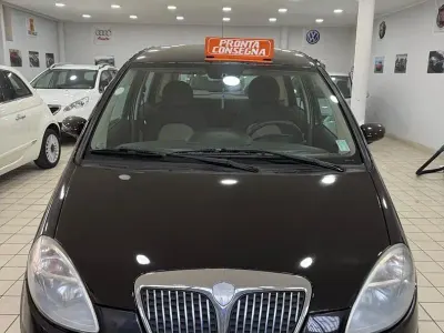 Usata Lancia Musa 77 CV (56 kW) 2007 Nero Monovolume