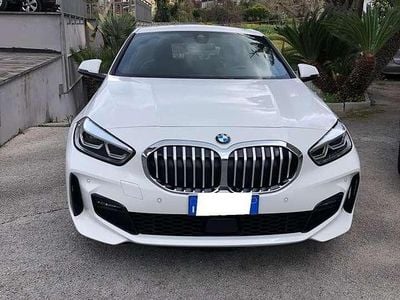 Usata BMW 116 M Sport 116 CV (85 kW) 2022 Bianco Utilitaria