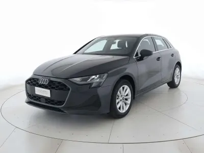 Nuova Audi A3 Business 116 CV (85 kW) 2026 Grigio manhattan metallizzato Berlina