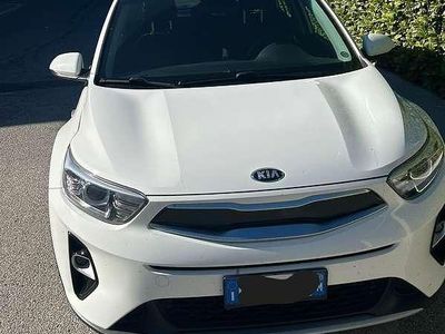Usata Kia Stonic Style 97 CV (71 kW) 2020 Bianco SUV
