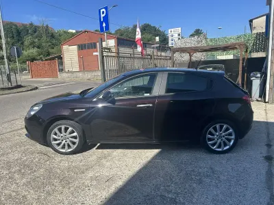 Usata Alfa Romeo Giulietta 120 CV (88 kW) 2018 Nero Utilitaria