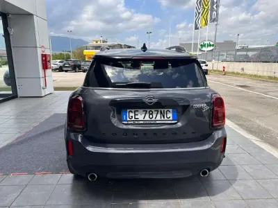 Begagnad Mini Cooper SD Countryman Hype 190 HK (139 kW) 2021 Grå SUV