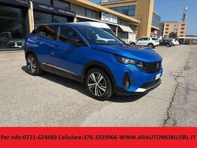Usata Peugeot 3008 Allure 131 CV (96 kW) 2022 Blu/azzurro SUV