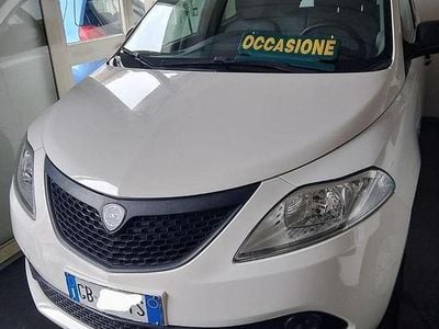 Usata Lancia Ypsilon 69 CV (50 kW) 2020 Bianco Utilitaria