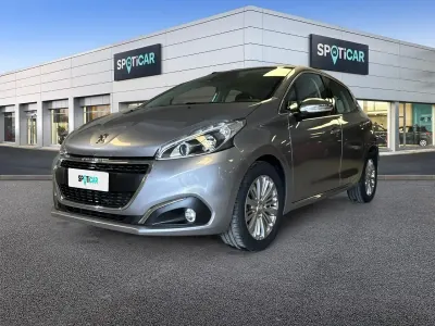 Usata Peugeot 208 Allure 83 CV (61 kW) 2019 Grigio Utilitaria