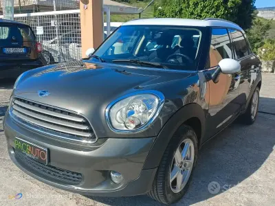Usata Mini Cooper Countryman 111 CV (81 kW) 2012 Grigio SUV
