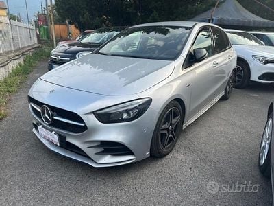 Mercedes B200
