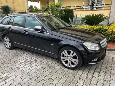Usata Mercedes C220 Avantgarde 170 CV (125 kW) 2009 Nero Station wagon