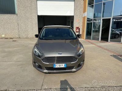 Usata Ford S-MAX S 180 CV (132 kW) 2015 Grigio Monovolume