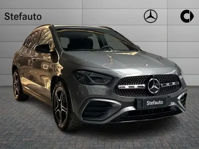 Nuova Mercedes GLA200 Advanced Plus 150 CV (110 kW) 2026 Grigio montagna SUV