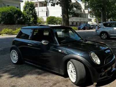 Usata Mini Cooper S 170 CV (125 kW) 2006 Nero Utilitaria