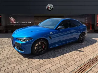 Nuova Alfa Romeo Giulia Quadrifoglio 518 CV (380 kW) 2026 Blu Berlina