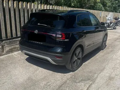 Usado VW T-Cross 2019 Negro SUV