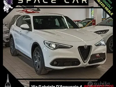 Usata Alfa Romeo Stelvio Business 190 CV (139 kW) 2022 Bianco SUV