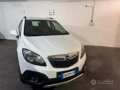 Usata Opel Mokka Cosmo 116 CV (85 kW) 2016 Bianco SUV