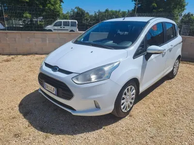 Usata Ford B-MAX 95 CV (69 kW) 2012 Bianco Monovolume