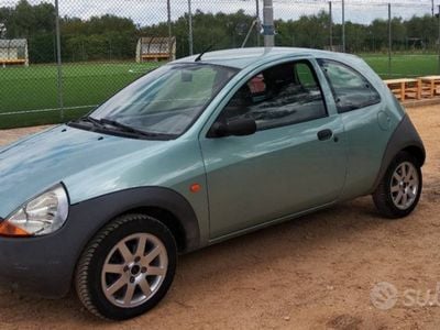 Usata Ford Ka 60 CV (44 kW) 1999 Verde Utilitaria