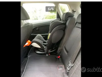 Usata Kia Venga 90 CV (66 kW) 2012 Grigio Utilitaria