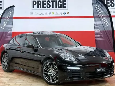 Usata Porsche Panamera Edition 300 CV (220 kW) 2015 Nero Utilitaria