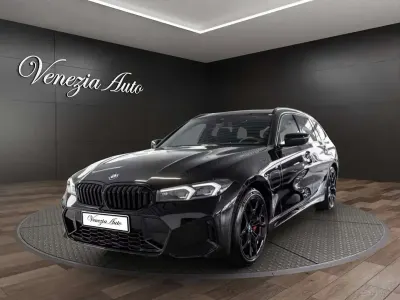 Usata BMW 330e M Sport 291 CV (214 kW) 2025 Nero Station wagon