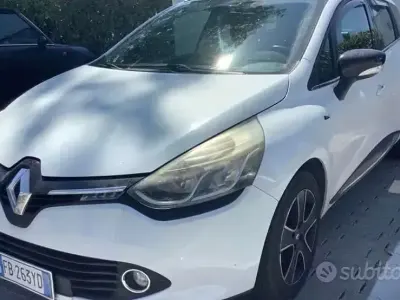 Usata Renault Clio Intens 90 CV (66 kW) 2017 Bianco Station wagon