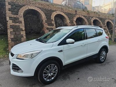 Usata Ford Kuga Titanium 140 CV (102 kW) 2014 Bianco SUV