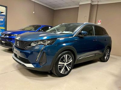 Usata Peugeot 3008 Allure 181 CV (133 kW) 2021 Blue celebes metallizzato SUV