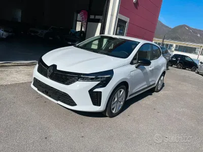 Novo Renault Clio V Evolution 90 HP (66 kW) 2026 Branco Sedan