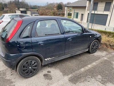 Usata Opel Corsa 2004 Berlina