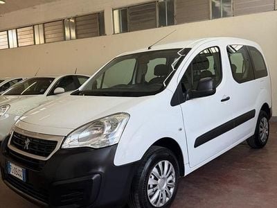 Usata Peugeot Partner Tepee Access 75 CV (55 kW) 2017 Bianco Monovolume