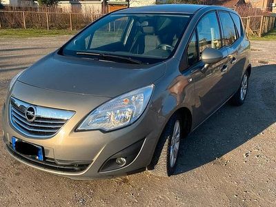 Usata Opel Meriva Cosmo 120 CV (88 kW) 2011 Grigio Monovolume
