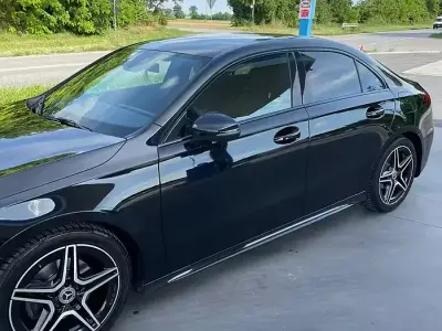 Usata Mercedes A180 116 CV (85 kW) 2020 Nero Berlina
