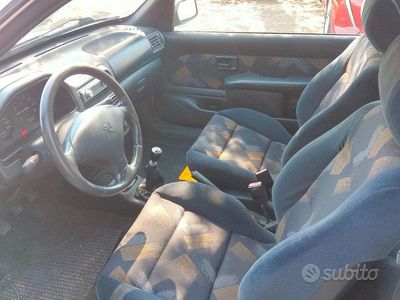Usata Peugeot 106 GTi 118 CV (86 kW) 1999 Bianco Utilitaria