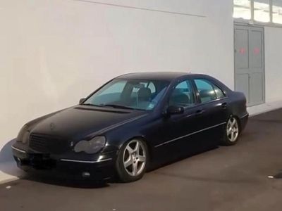 Usata Mercedes C200 116 CV (85 kW) 2004 Nero Berlina