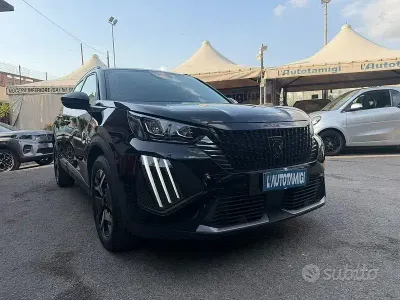 Usata Peugeot 2008 Allure 101 CV (74 kW) 2025 Nero SUV
